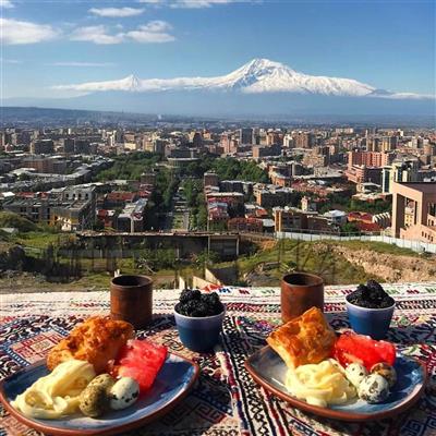 یک صبحانه ی رایج در ارمنستان
