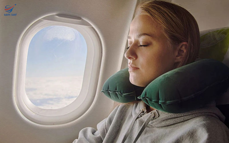 پرواز داخلی و خواب در هواپیما - سام سیر