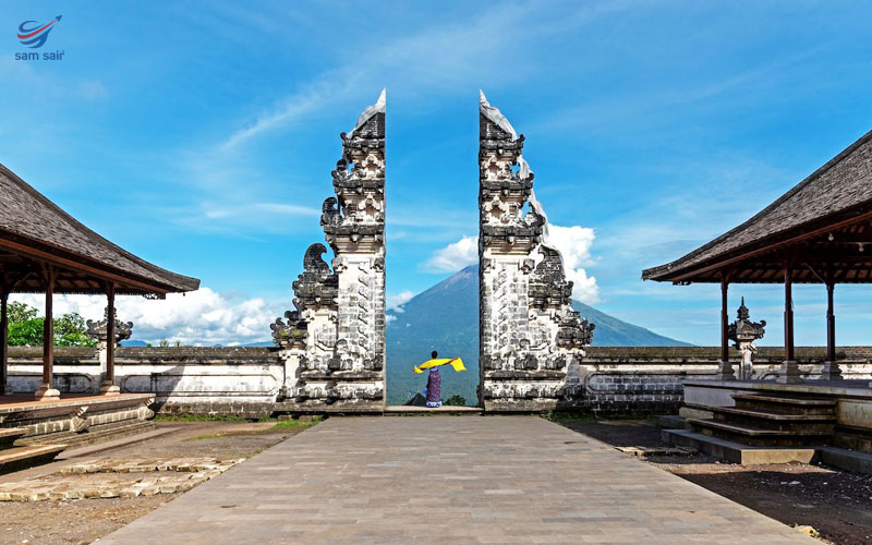 بازدید از معابد در تور بالی